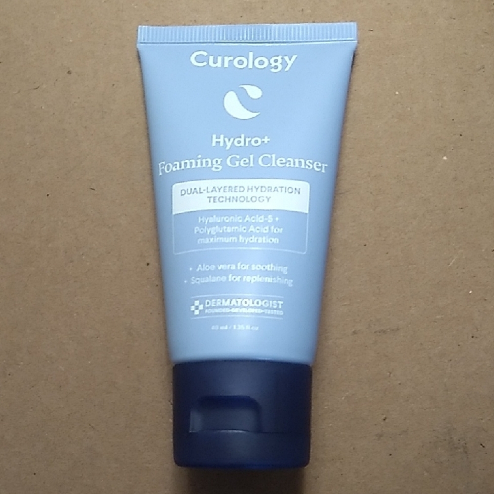 Curology Hydro+ Foaming Gel Cleanser - Blue